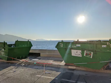 Bennes déchets soleil Marseille
