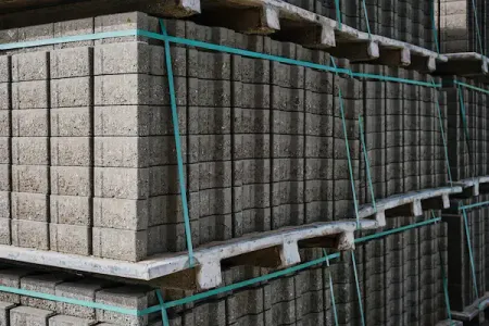 Amiante maison : comment enlever et éliminer le fibrociment ?